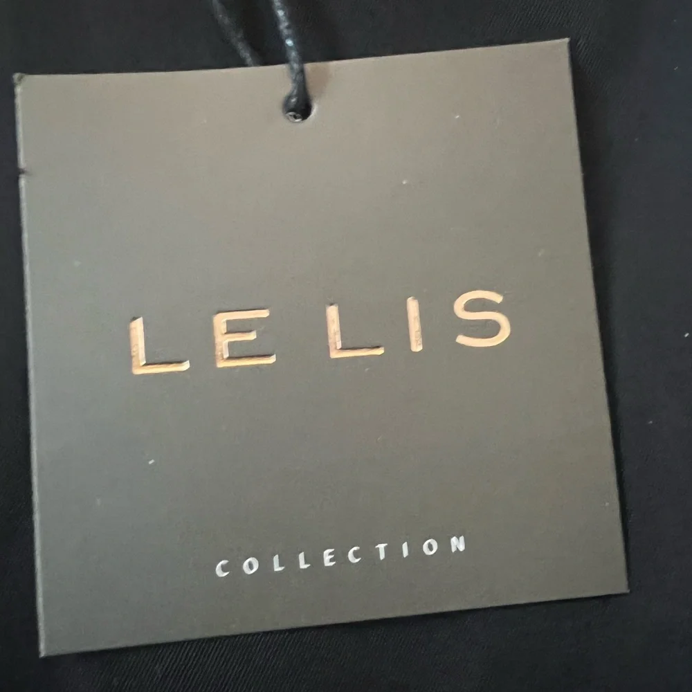 Le Lis Black Skirt with Silver Accents NEW WITH TAGS - Picture 5 of 7